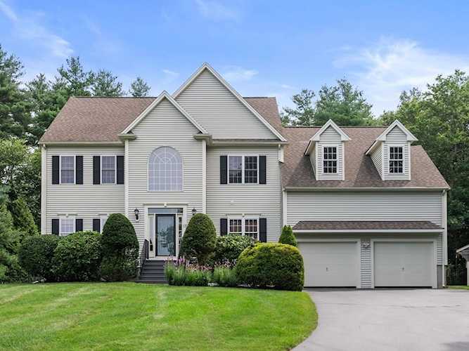 13 Breakneck Hill Rd Hopkinton, MA 01748 | Town Property Group Photo 1