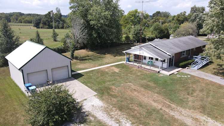 2021 Graefenburg Rd Lawrenceburg, KY 40342