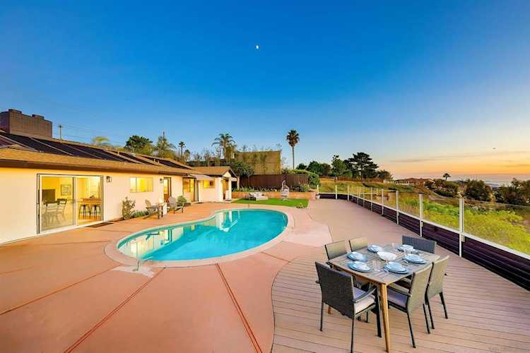 2222 Bahia Dr La Jolla, CA 92037