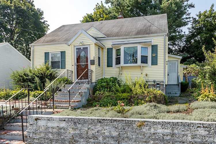 59 Weyham Rd Weymouth, MA 02191 | MLS 73156023 Photo 1