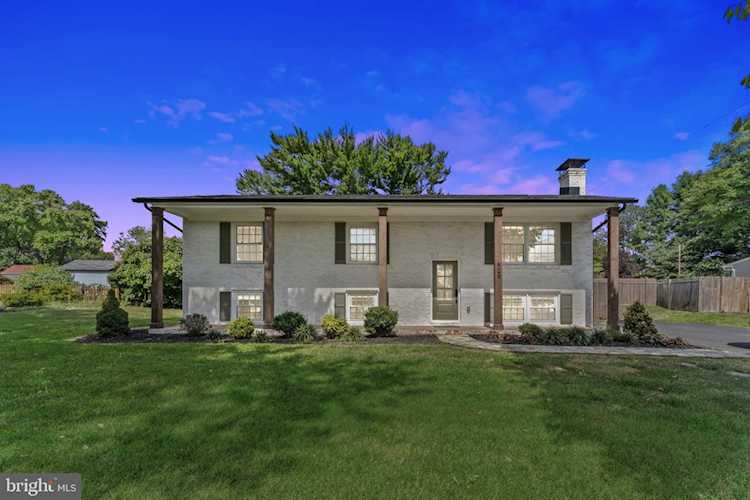629 Gold Cup Dr Warrenton, VA 20186