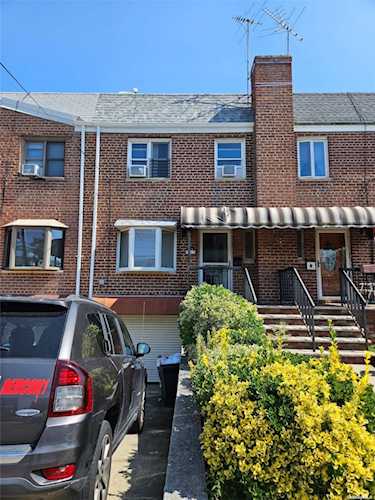 59-47 69th Ln Maspeth, NY 11378