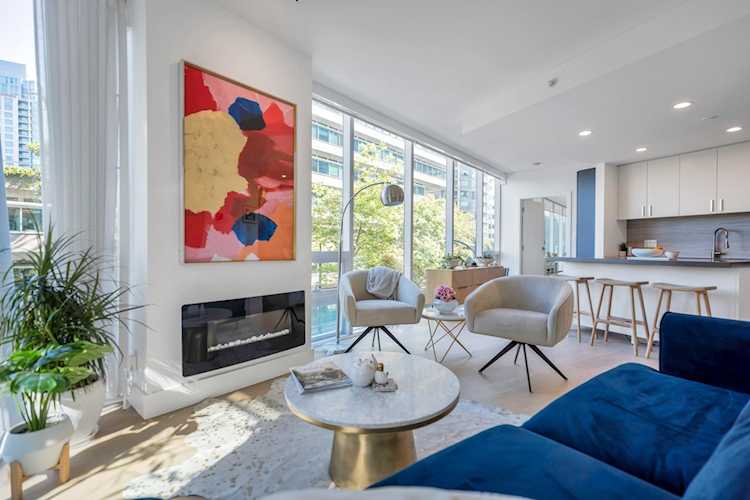 1277 Melville Street #301 Vancouver, BC V6E 0A4