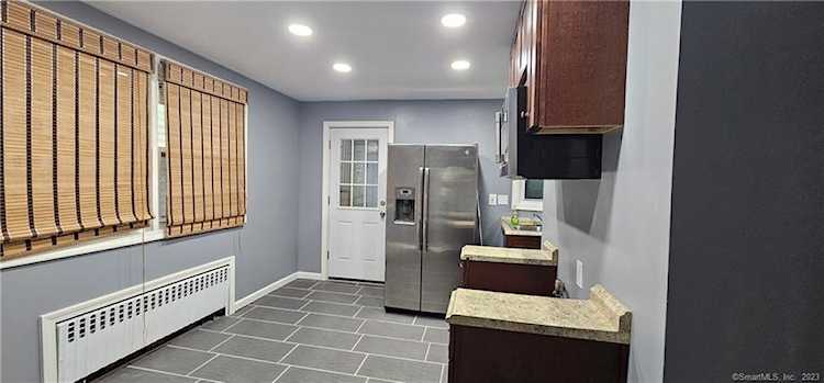 150 Bond St Hartford, CT 06114