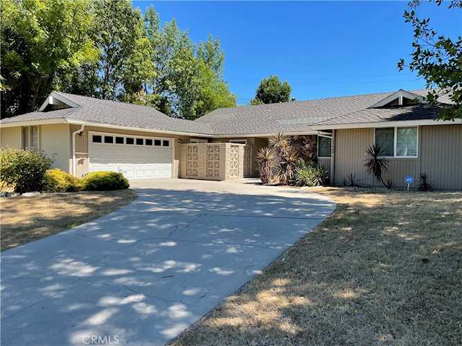 23448 Canzonet St Woodland Hills, CA 91367 | MLS OC23153692 Photo 1