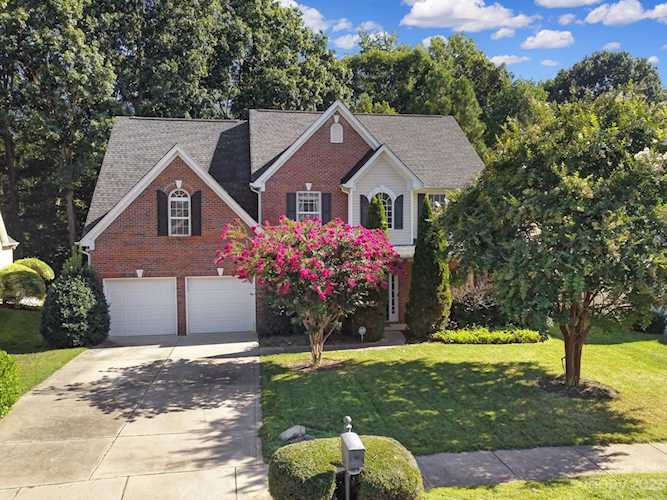 16230 Grafham Circle Huntersville, NC 28078 | MLS 4067194 Photo 1