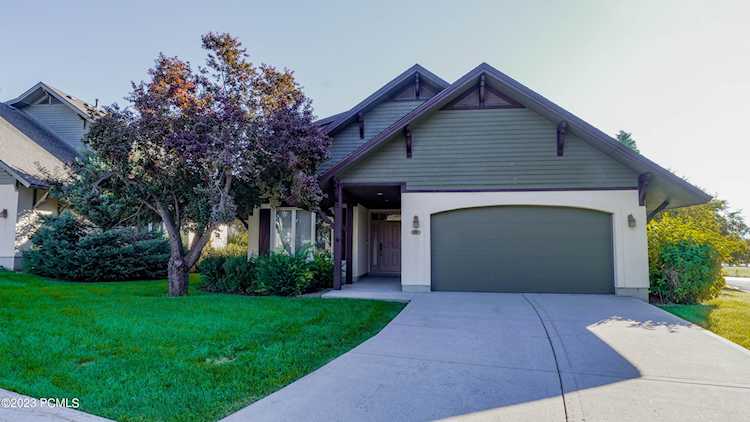 4 W Oberland Ct Midway, UT 84049