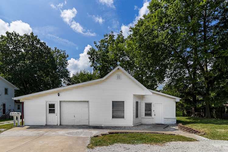 106 Blake St Danville, IN 46122