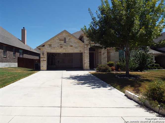 216 Bee Caves Cove Cibolo, TX 78108