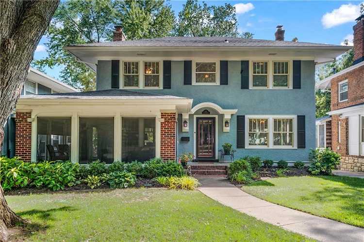 631 W 59 Terrace Kansas City, MO 64113