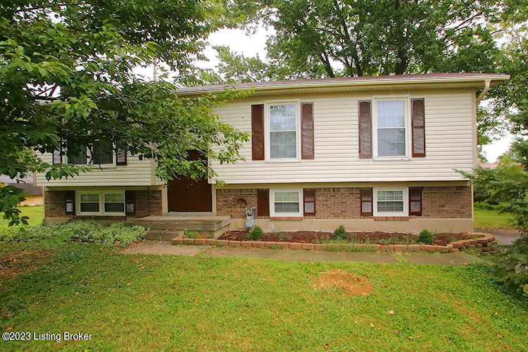 144 Colt Ln Shepherdsville, KY 40165
