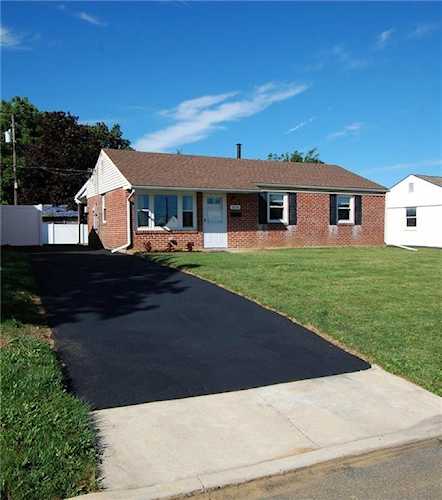 1616 Grace St home for sale in Allentown, PA - Homeway Real Estate Photo 1