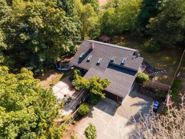 2412 Summerset Rd Nanoose Bay, BC V9P 9E4