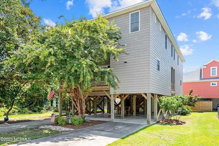 905 Ocean Blvd Carolina Beach, NC 28428
