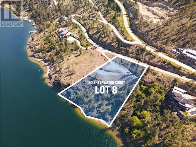 180 Sheerwater Court Kelowna, BC V1V2X1