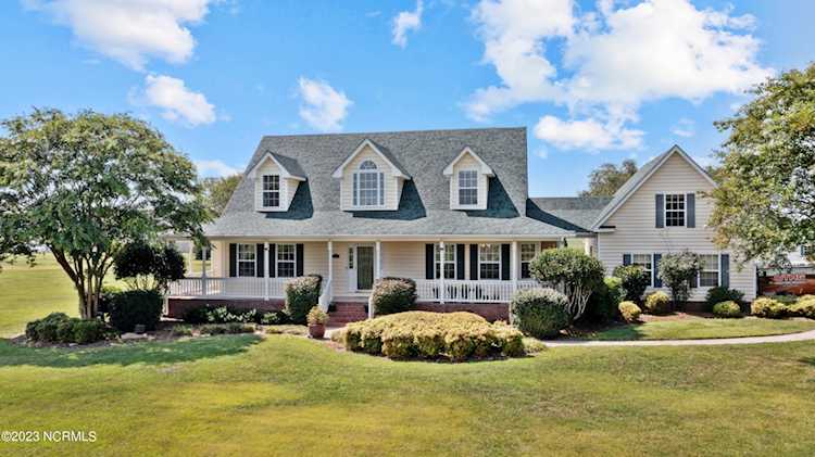 212 Regency Circle Moyock, NC 27958