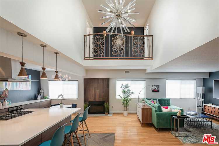 1750 N Harvard Blvd #304 Los Angeles, CA 90027