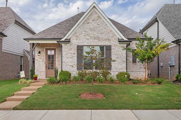 350 Cherokee Cir Oakland, TN 38060