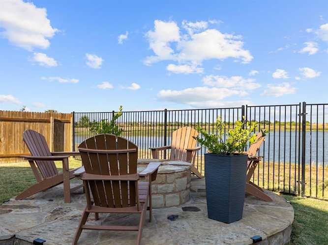 710 Carol DR Hutto, TX 78634