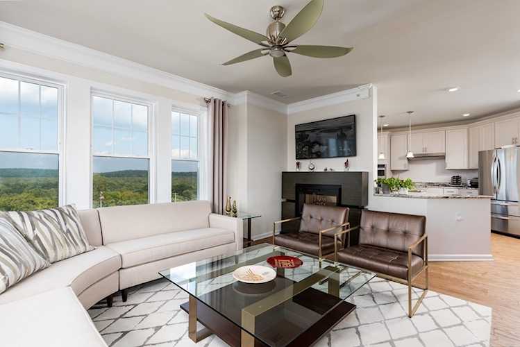 11 Peters Farm Way #401 Westborough, MA 01581