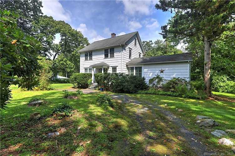 15 Rimmon Rd Woodbridge, CT 06525