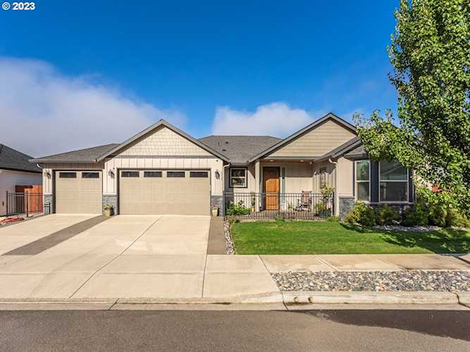 2908 NE 4th AVE Battle Ground, WA 98604