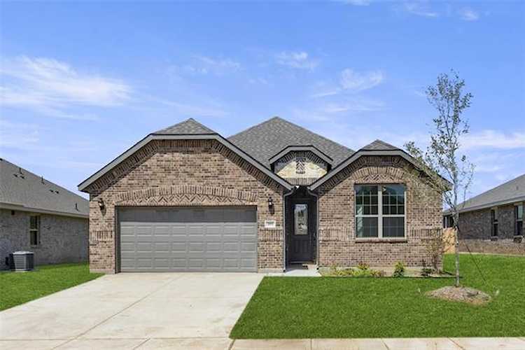 203 Lariat Lane Valley View, TX 76272