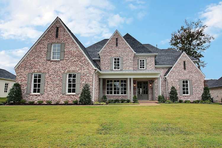 1585 Paso Fino Trl Collierville, TN 38017