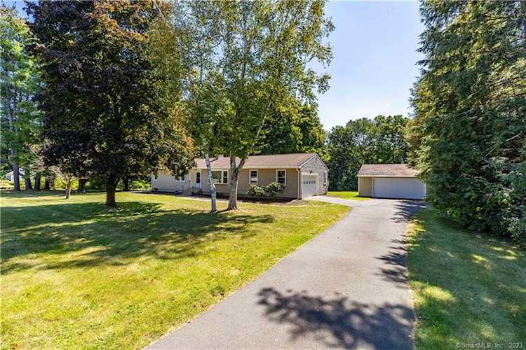 5 Haynes Rd Avon, CT 06001