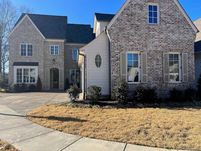 1655 Neshoba Farms Dr Germantown, TN 38138