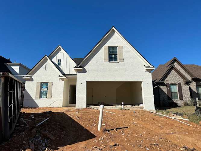 85 Hidden Garden Dr Oakland, TN 38060