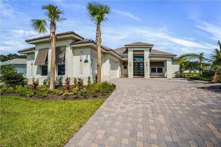 237 Strand Terrace Vero Beach, FL 32963