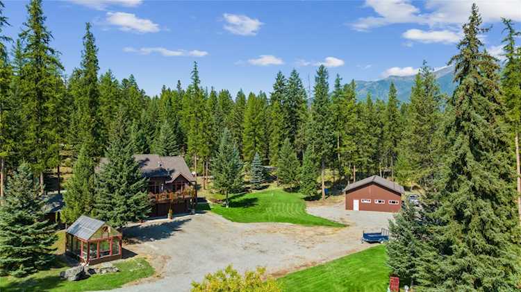 357 Pomeroy Trl Eureka, MT 59917
