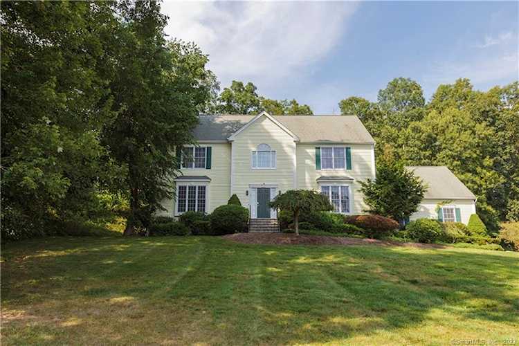 47 Leighton Trl Guilford, CT 06437