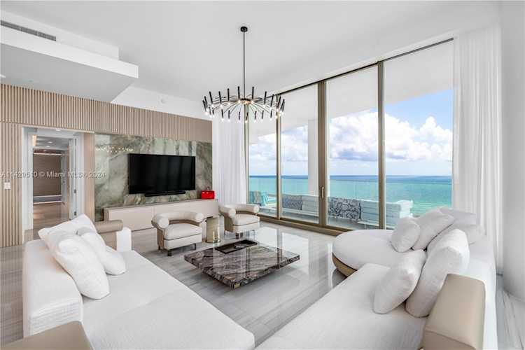 17901 Collins Ave #1607 Sunny Isles Beach, FL 33160