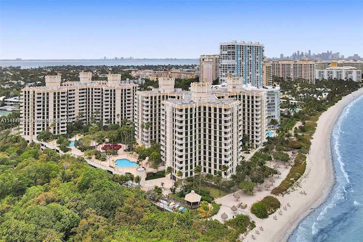 1121 Crandon Blvd #E707 Key Biscayne, FL 33149
