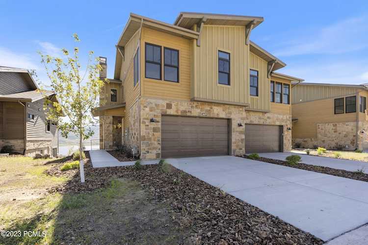 11679 N Shoreline Dr Hideout, UT 84036