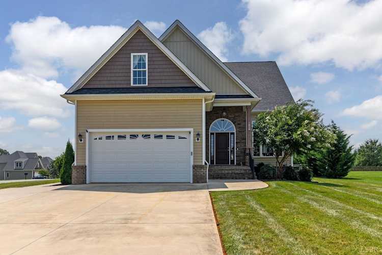 1010 Buena Park Dr Forest, VA 24551