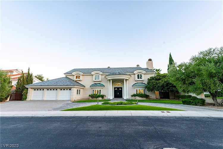 47 Cascade Creek Ln Las Vegas, NV 89113