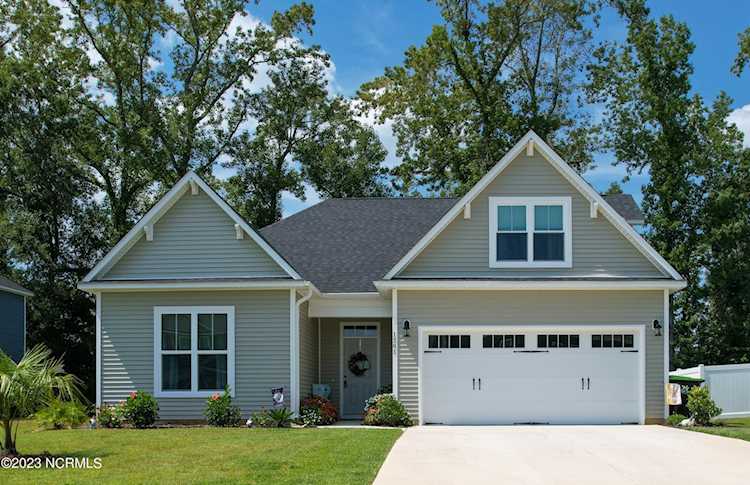 1261 Putnam Dr Leland, NC 28451