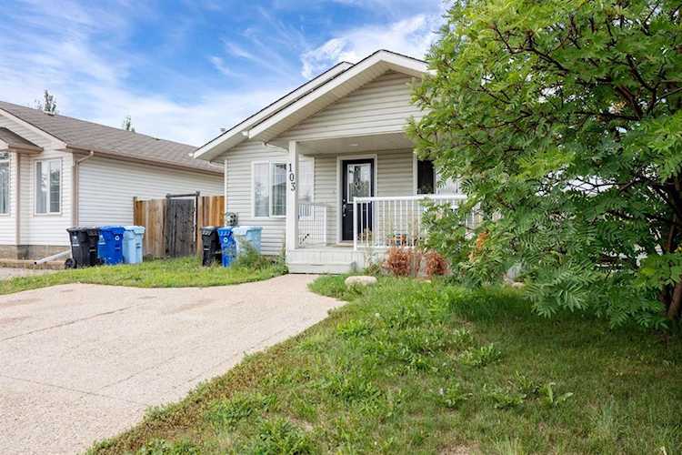 103 Wolff Way Fort McMurray, AB T9H 5