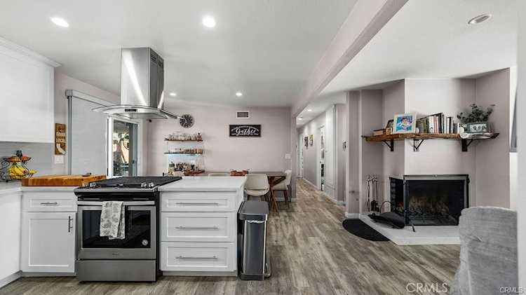 1045 W Sycamore Ave, Orange, CA 92868 | MLS# PW23167783 | property for lease Photo 1