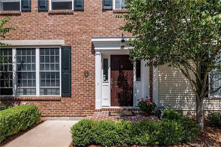 21 Evarts Ln #21 Madison, CT 06443
