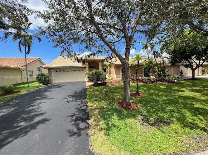 10025 NW 47th St Coral Springs, FL 33076
