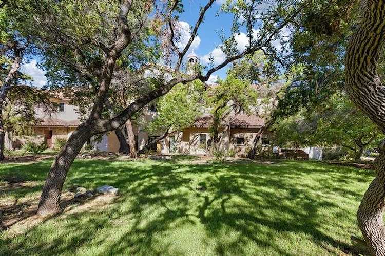 312 Camino Arbolago Lakeway, TX 78734