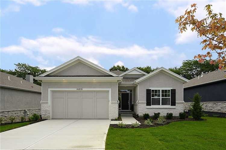 16221 Broadmoor St Overland Park, KS 66085