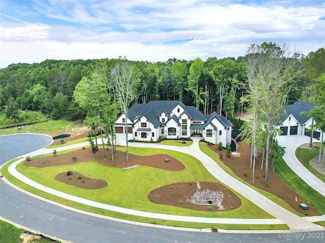 645 Wisteria Vines Trl Fort Mill, SC 29708
