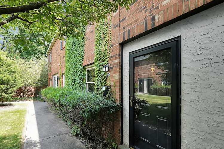 For Sale: $205,000 A condo for sale for sale at 4746 Merrifield Place Upper Arlington, OH 43220 - Franklin. MLS 223028879 - This beautiful 2 bedroom, 1 and a half bathroom condominium is the perfect place to call home.... Photo 1