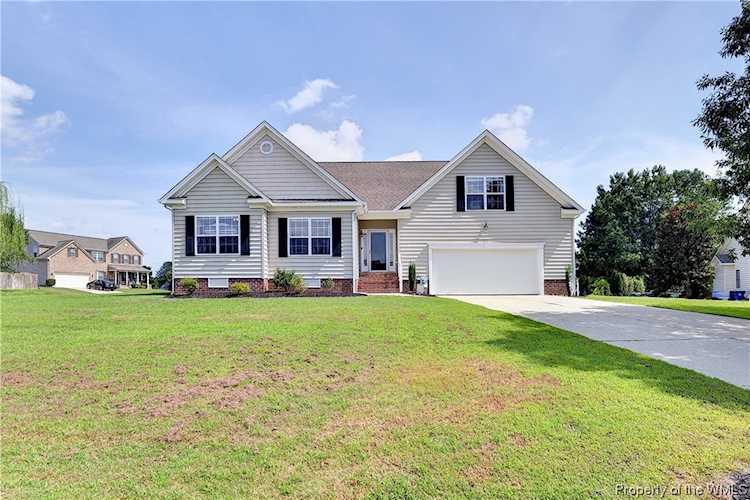 3979 Bournemouth Bend Williamsburg, VA 23188