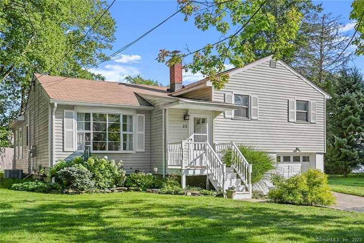 23 Greenbriar Circle Fairfield, CT 06824
